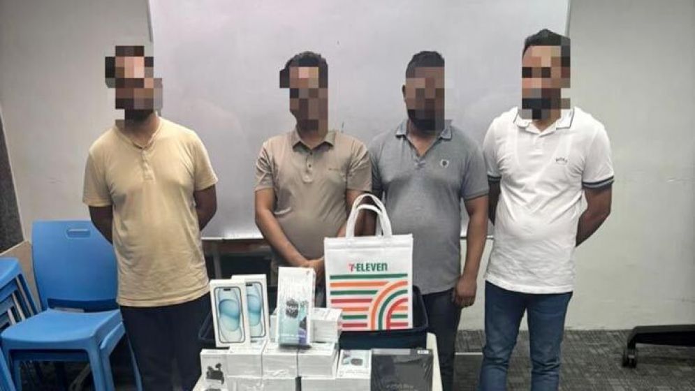 মালয়েশিয়ায় বিমানবন্দরে চার বাংলাদেশি গ্রেপ্তার