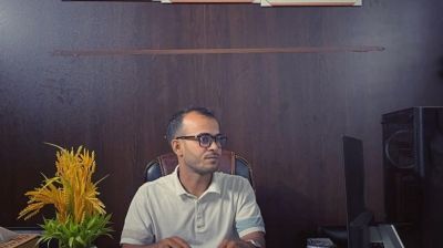 চাঁদা : ভাইকে না পেয়ে বোনকে উলঙ্গ করার হুমকি