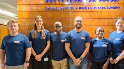 মাইলস্টোন স্কুলে চিকিৎসা দিতে যুক্তরাজ্যের চিকিৎসা দল  ঢাকায়