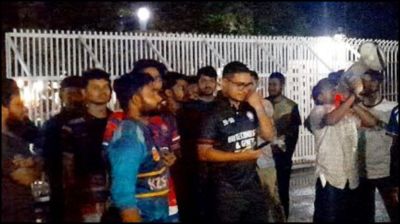 জাবিতে হল রাজনীতি নিষিদ্ধের দাবি