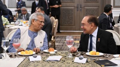 প্রধান উপদেষ্টার সম্মানে মালয়েশিয়ার প্রধানমন্ত্রীর মধ্যাহ্নভোজ