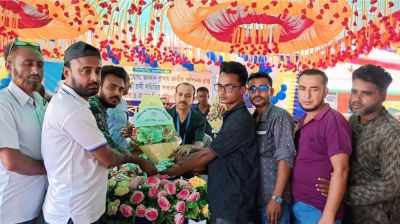 চিংড়ি চাষে জাতীয় স্বর্ণপদক পাওয়ায় রিপনকে সংবর্ধনা