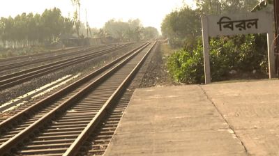 অযত্নে অবহেলায় পড়ে আছে বিরল স্থলবন্দর