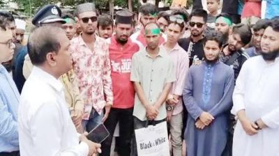 জুলাই গণঅভ্যুত্থান দিবস উদযাপনে হ-য-ব-র-ল : ক্ষমা চেয়েই দিন কাটল জেলা প্রশাসকের