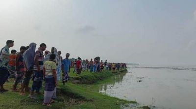 ভারত থেকে পদ্মায় ভেসে এলো দুই বাংলাদেশির অ্যাসিডে পোড়ানো মরদেহ