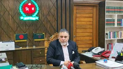 নির্বাচনকে সুষ্ঠু ও নিরপেক্ষ করতে কর্মকর্তাদের পেশাদারিত্বের আহ্বান সিইসির