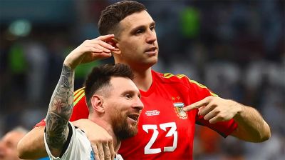 মেসির মায়ামিতে যাচ্ছেন মার্টিনেজও