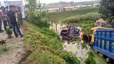 মোহনপুরে ট্রাকের ধাক্কায় সেনা টহল গাড়ি দুর্ঘটনায় আহত ৮