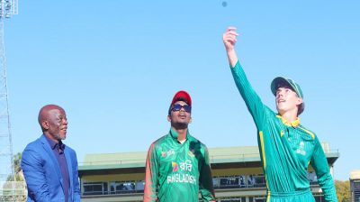 ত্রিদেশীয় সিরিজ : ফাইনালে দক্ষিণ আফ্রিকার বিপক্ষে টস হেরে ব্যাটিংয়ে বাংলাদেশ