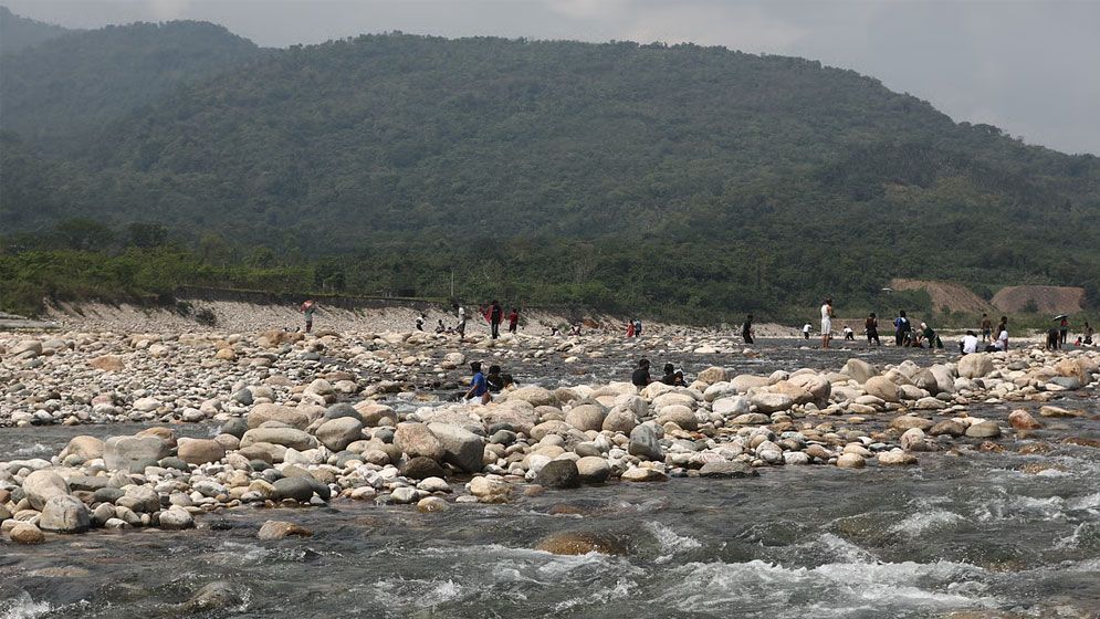 লুটপাট-তাণ্ডবের প্রভাবে পর্যটক খরা সাদা পাথরে