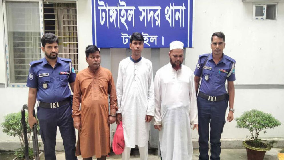 চাঁদা চেয়ে ‘কিলার গ্যাংয়ের’ চিঠি, বিএনপির তিন নেতাসহ গ্রেপ্তার ৫