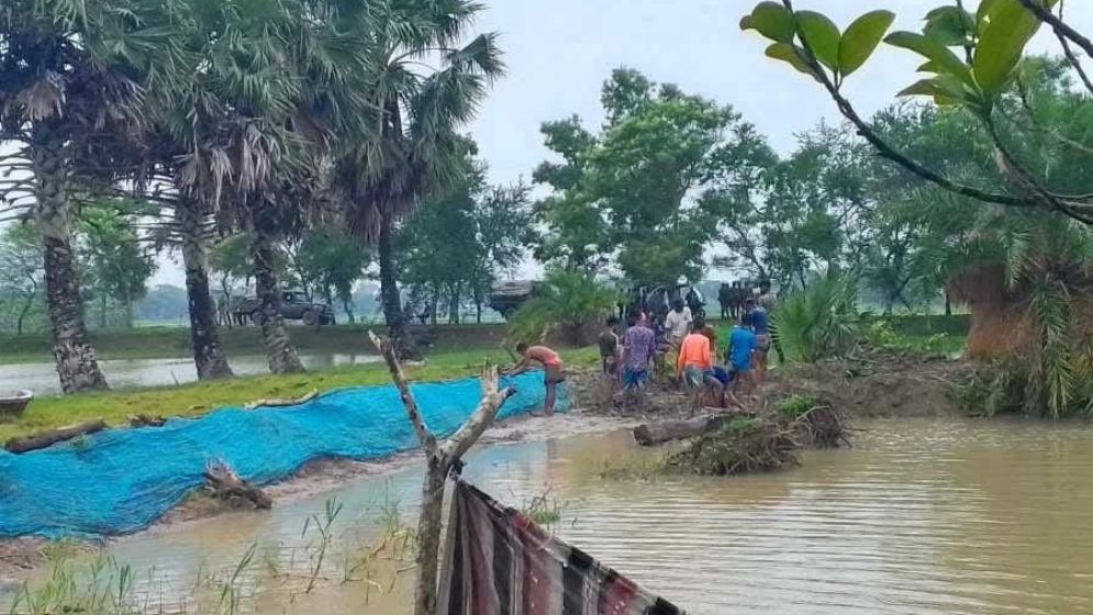 মামলা তুলে না নিলে বিশেষ বাহিনী দিয়ে তুলে নেয়ার হুমকি
