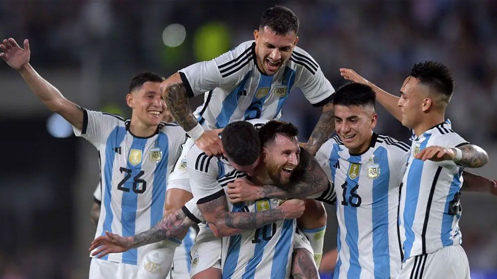 বুয়েন্স আয়ার্সে মেসির জোড়া গোলে আর্জেন্টিনার বিশেষ জয়