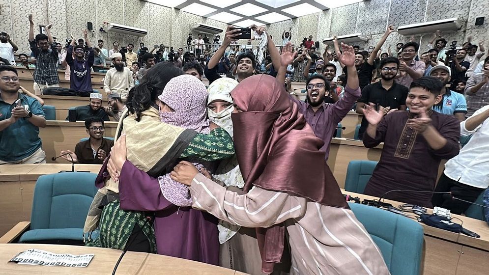 এই বিজয় হিজাবি-নন হিজাবি, মুসলিম-অমুসলিম সবার: তাসনিম জুমা