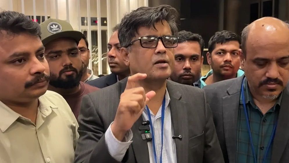 যুক্তরাষ্ট্রে এনসিপি নেতা আখতার হোসেনের ওপর ডিম নিক্ষেপ অনাকাঙ্ক্ষিত: প্রেস সচিব