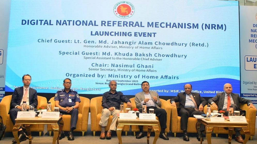 খাগড়াছড়িতে অস্থিতিশীলতা সৃষ্টির চেষ্টা করছে একটি মহল: স্বরাষ্ট্র উপদেষ্টা