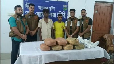 নাটোরে ট্রাক-বাস থেকে ১৭৪ কেজি গাঁজা উদ্ধার, গ্রেফতার ৪
