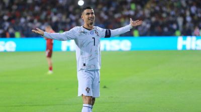 মেসিকে ছাড়িয়ে বিশ্বকাপ বাছাইয়ে রোনালদোর রেকর্ড