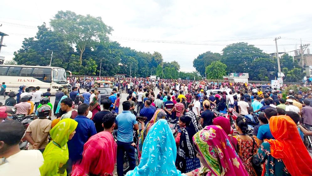 নীলফামারীর উত্তরা ইপিজেডে পুলিশের সঙ্গে সংঘর্ষে এক শ্রমিক নিহত