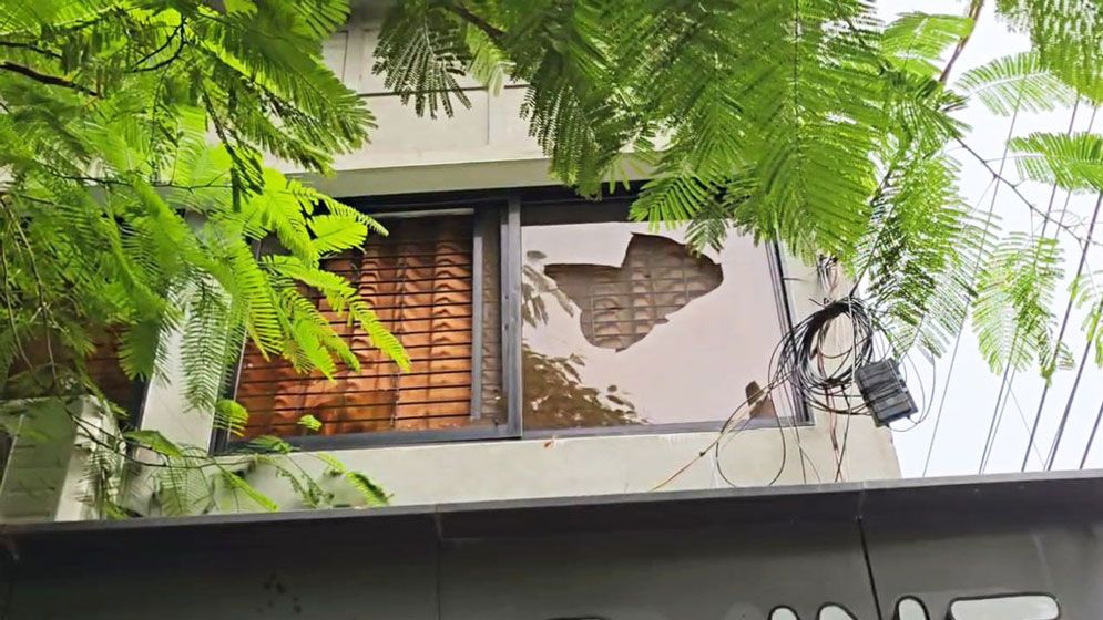 কাদের সিদ্দিকীর বাসভবনে হামলা ও ভাঙচুর