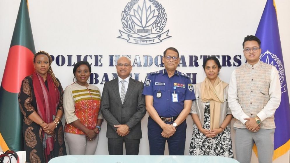 কমনওয়েলথ প্রতিনিধিদলের সাক্ষাৎ আইজিপির সঙ্গে