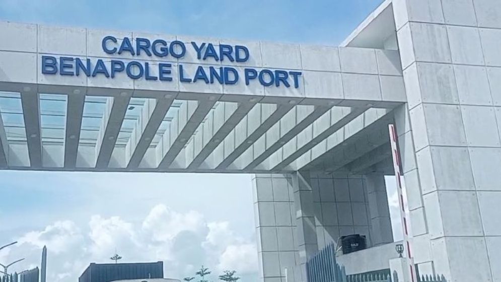 বেনাপোল দিয়ে আমদানি-রপ্তানি পুনরায় শুরু