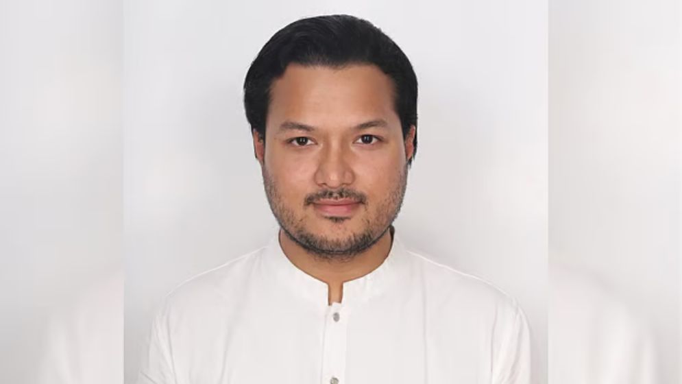 রেড ক্রিসেন্টের চেয়ারম্যানের পদত্যাগ চেয়ে বিক্ষোভ