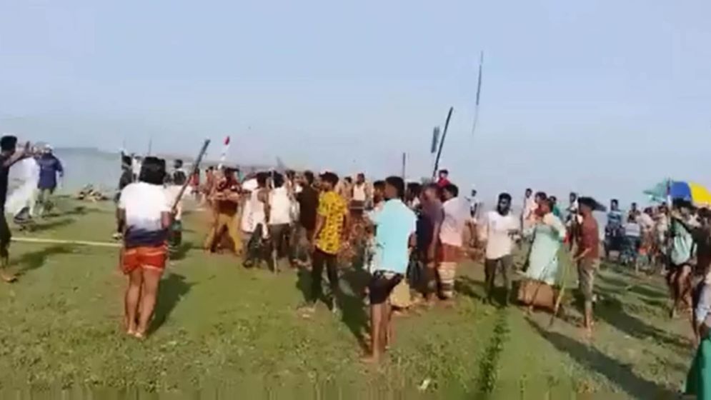 কুড়িগ্রামে নৌকা বাইচে দু'গ্রুপে সংঘর্ষে ৬ জন আহত