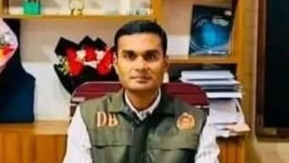 বগুড়ায় ডিবির ওসিসহ তিন কর্মকর্তা ক্লোজ