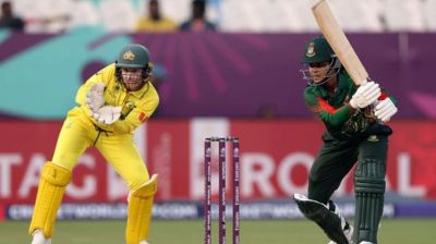 অস্ট্রেলিয়ার মেয়েদের করতে হবে ১৯৯ রান