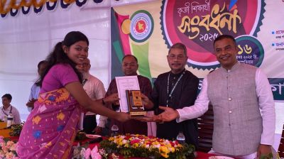 নরসিংদীতে আড়াইশো কৃতি শিক্ষার্থীকে সংবর্ধনা