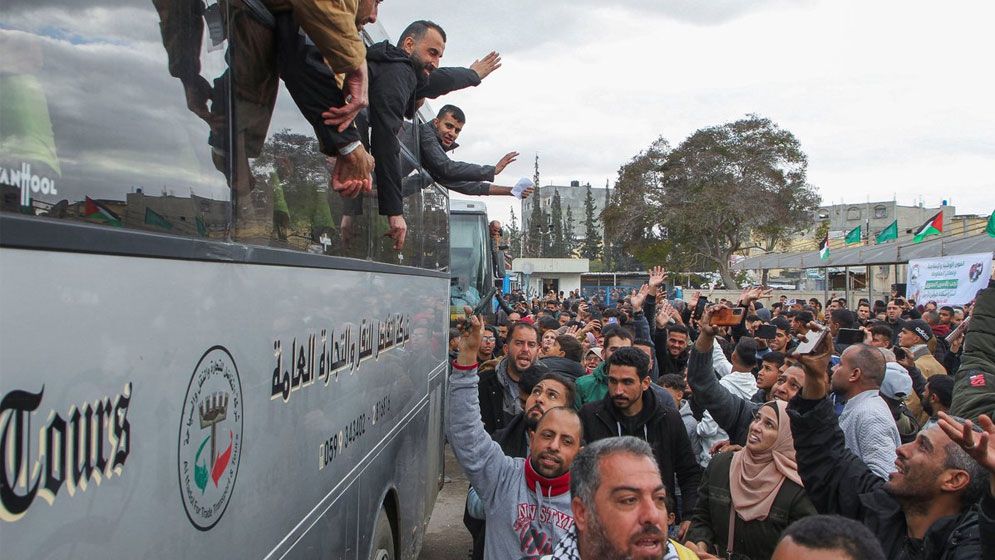 ইসরায়েলের কারাগার থেকে মুক্তি পেলেন ৩ হাজার ৭০০ ফিলিস্তিনি