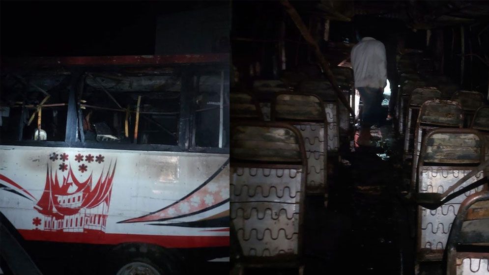 ধামরাইয়ে পার্কিং করা বাসে আগুন