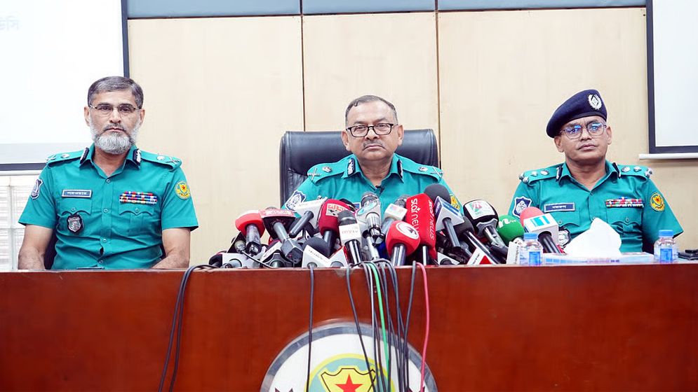 ১৩ নভেম্বরের ‘লকডাউন’ ঘিরে জনমনে আতঙ্ক