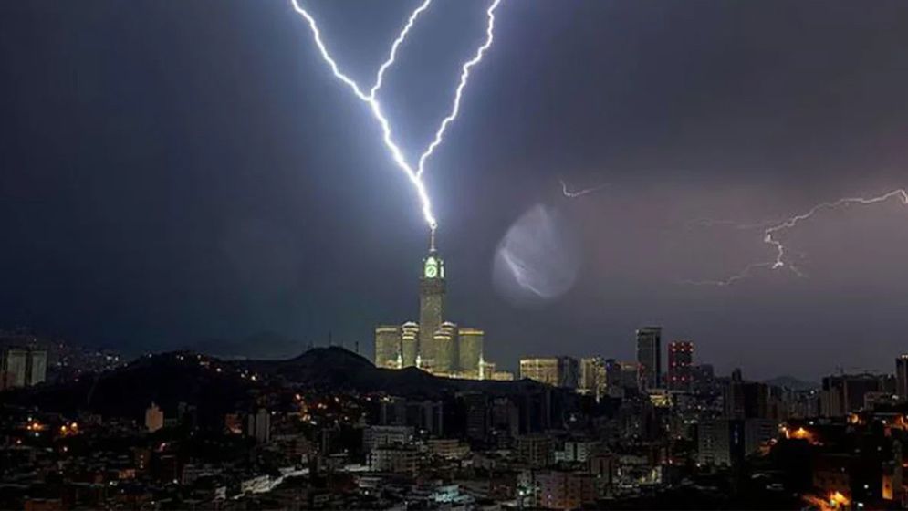 বন্যার ঝুঁকিতে সৌদি আরব, আবহাওয়া সতর্কতা জারি