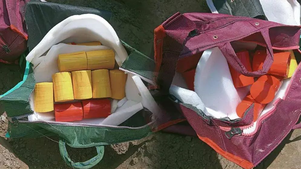 বগুড়ায় দুই দিনের অভিযানে ৪৪টি ককটেল উদ্ধার, গ্রেফতার ২