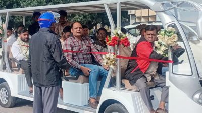 রাবিতে পরিবেশবান্ধব ই–কার চালু