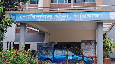 গোবিন্দগঞ্জে গরু চোর সন্দেহে তিনজনকে পিটিয়ে হত্যা