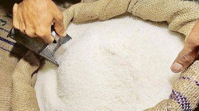 তিন বছর পর চিনির দাম ১০০ টাকার নিচে