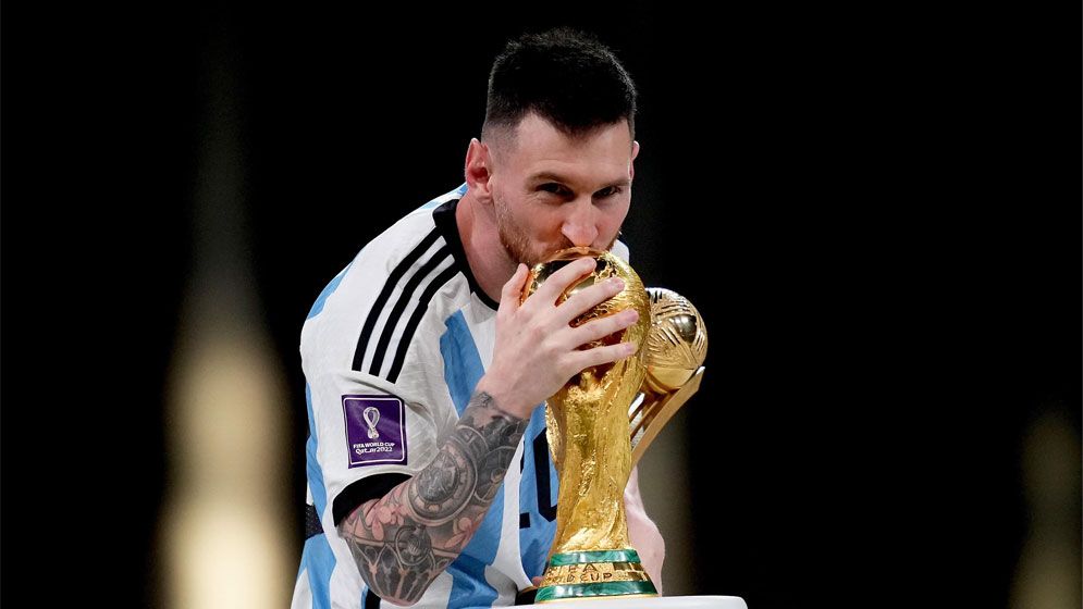 ২০২৬ বিশ্বকাপে খেলার ইঙ্গিত দিলেন মেসি