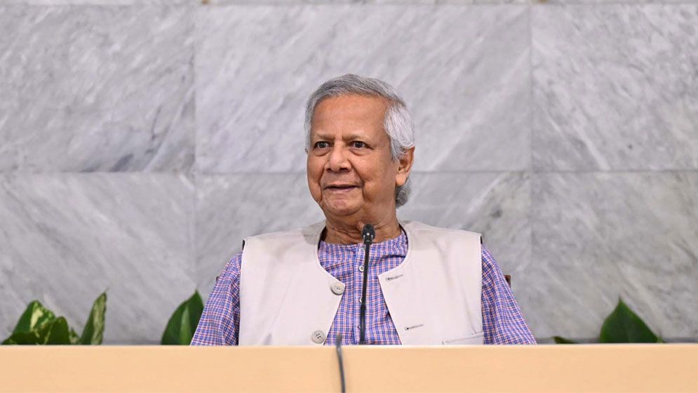 আগুনে কড়াইল বস্তির ১৫০০ ঘরবাড়ি ক্ষতিগ্রস্ত, পুনর্বাসনের ব্যবস্থা করবে সরকার