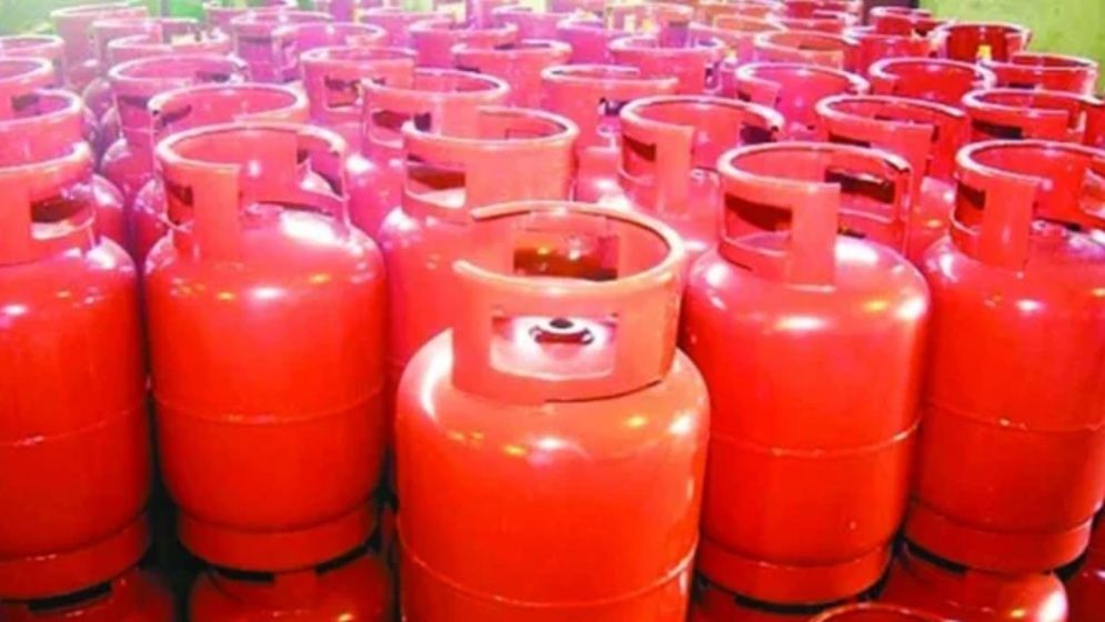 ১২ কেজি এলপিজি সিলিন্ডারে দাম বাড়ল