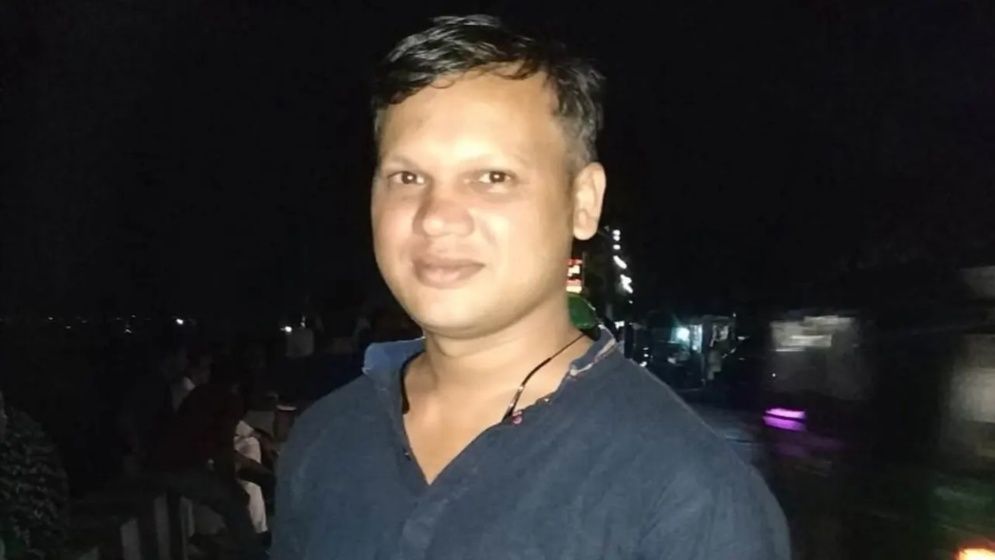 চান্দের গাড়ির ধাক্কায় হাটহাজারী উপজেলা স্বেচ্ছাসেবক দলের সভাপতি নিহত