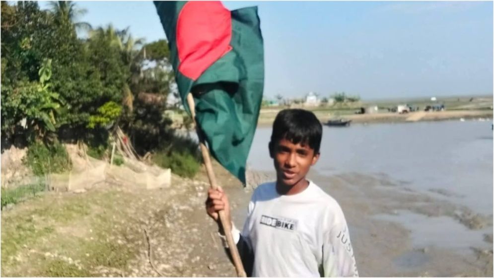 ইটনায় আগুন নেভাতে গিয়ে দগ্ধ অয়নের মৃত্যু