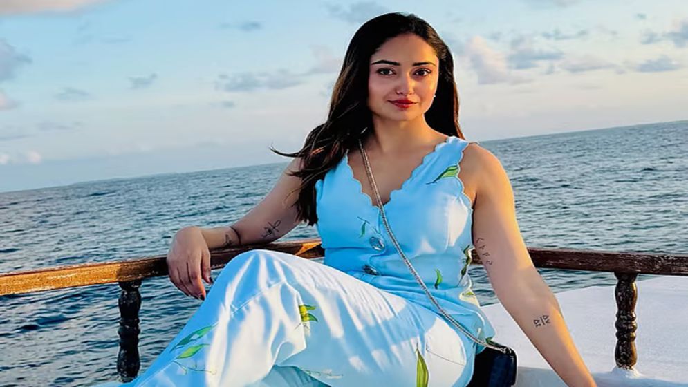 অন্তরঙ্গ দৃশ্যে অভিনয় নিয়ে যা বললেন বাঙালি অভিনেত্রী