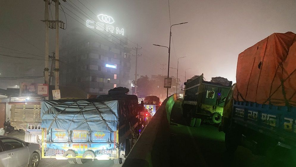 ঢাকা-টাঙ্গাইল মহাসড়কে ৩০ কিলোমিটার যানজট