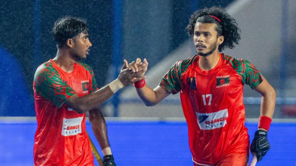 দক্ষিণ কোরিয়াকে হারিয়ে বাংলাদেশের চমক