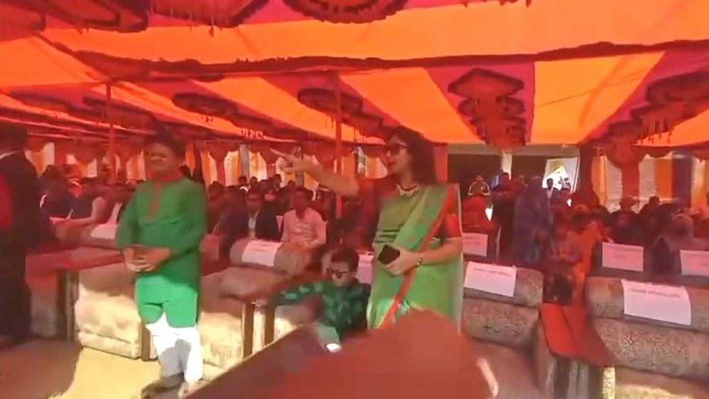 সরকারি অনুষ্ঠানে বিএনপির দলীয় স্লোগান, ইউএনওর হস্তক্ষেপ