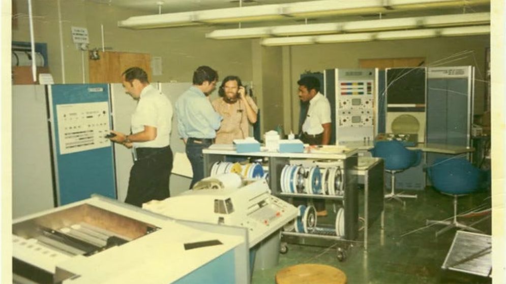 ৫৫ বছর আগে দুই বিজ্ঞানীর ভুল থেকে যেভাবে জন্ম ইন্টারনেটের