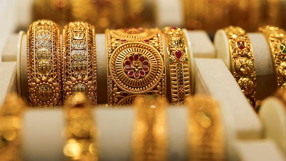 নতুন রেকর্ডের কাছাকাছি স্বর্ণের দাম